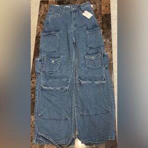 Forever 21 Cargo Jeans Relaxed Fit Straight Leg